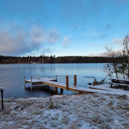 Huvila Eraemaajaerven Rannalla Taivalkoskella Jokijärvi Exteriér fotografie