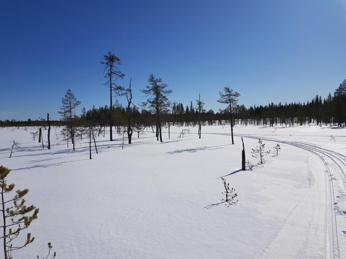 Huvila Eraemaajaerven Rannalla Taivalkoskella Jokijärvi Exteriér fotografie