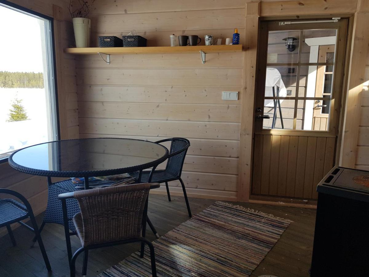 Huvila Eraemaajaerven Rannalla Taivalkoskella Jokijärvi Exteriér fotografie