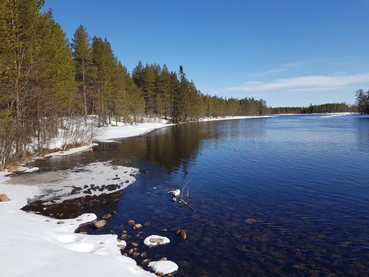 Huvila Eraemaajaerven Rannalla Taivalkoskella Jokijärvi Exteriér fotografie